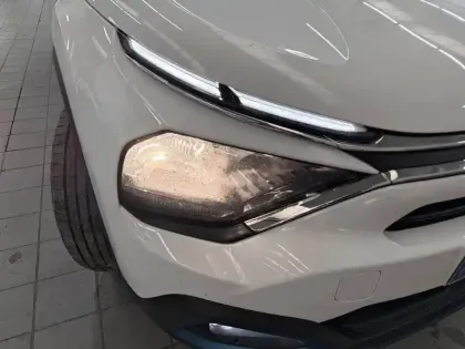 Photo 15 Citroën C4 e- 136 ch Automatique