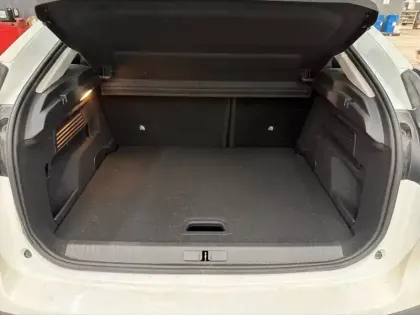 Photo 5 Citroën C4 e- 136 ch Automatique