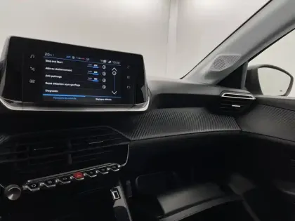 Photo 24 Peugeot 208  BLUEHDI 100 S&S BVM6