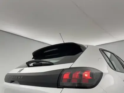 Photo 26 Peugeot 208  BLUEHDI 100 S&S BVM6