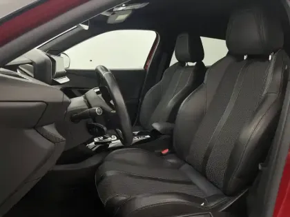 Photo 13 Peugeot 2008  Electrique 136 ch