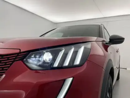 Photo 26 Peugeot 2008  Electrique 136 ch