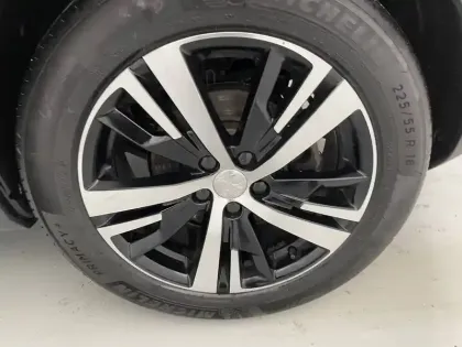 Photo 79 Peugeot 3008  Hybrid4 300 e-EAT8