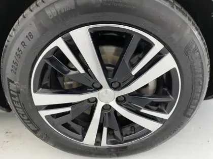 Photo 49 Peugeot 3008  Hybrid4 300 e-EAT8