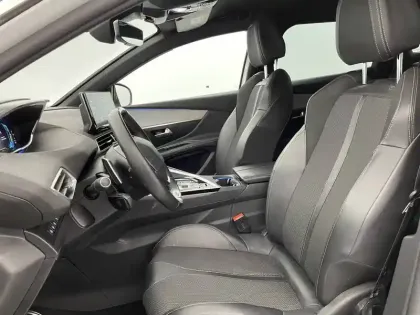 Photo 45 Peugeot 3008  Hybrid4 300 e-EAT8