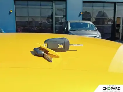 Photo 20 Peugeot 208  PureTech 75 S&S BVM5