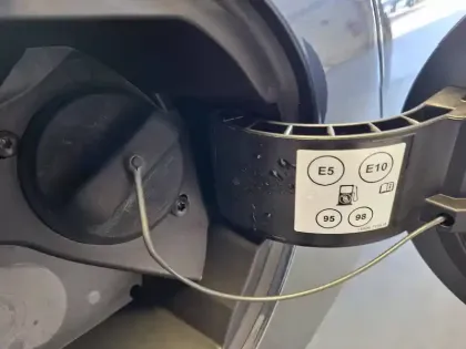 Photo 21 Renault Clio  E-Tech 140 - 21N