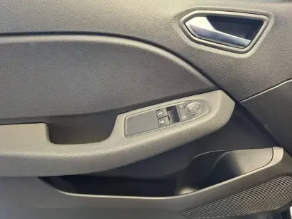 Photo 55 Renault Clio Gén. V (BJA) Ph1 Business 5