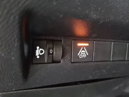 Photo 29 Peugeot 208  Electrique 50 kWh 136ch