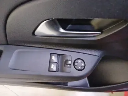 Photo 28 Opel Corsa  1.2 Turbo 100 ch BVM6