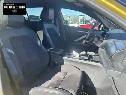 Photo 18 Opel Astra  1.2 Turbo 130 ch BVA8