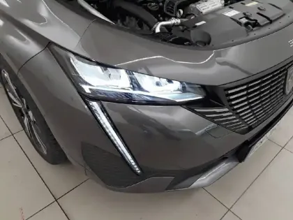 Photo 15 Peugeot 308  SW PureTech 130ch S&S BVM6