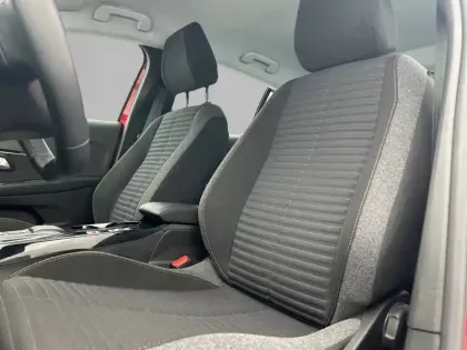 Photo 10 Peugeot 208  Electrique 50 kWh 136ch