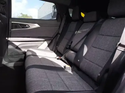 Photo 13 Renault Espace  E-Tech full hybrid 200 GSR2