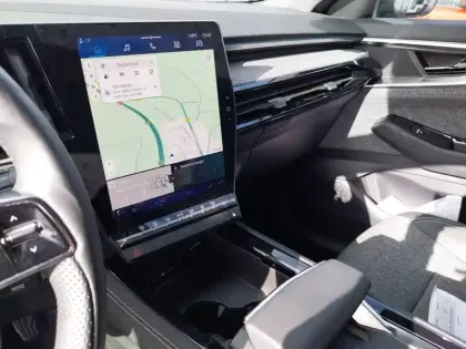 Photo 10 Renault Espace  E-Tech full hybrid 200 GSR2