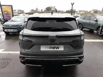 Photo 23 Renault Espace  E-Tech full hybrid 200 GSR2