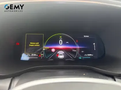 Photo 13 Renault Arkana  E-Tech hybride 145 - 22