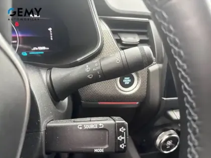 Photo 15 Renault Arkana  E-Tech hybride 145 - 22