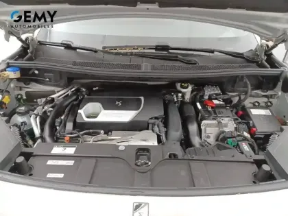 Photo 14 DS DS 7 DS7 Crossback Hybride E-Tense 225 EAT8