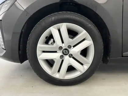 Photo 103 Renault Clio  E-Tech full hybrid 145 ch GSR2