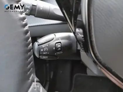 Photo 14 Peugeot 208  Electrique 50 kWh 136ch