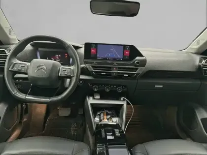 Photo 7 Citroën C4  PureTech 130 S&S EAT8