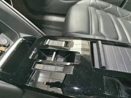 Photo 13 Citroën C4  PureTech 130 S&S EAT8