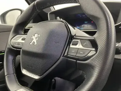 Photo 28 Peugeot 208  Electrique 50 kWh 136ch