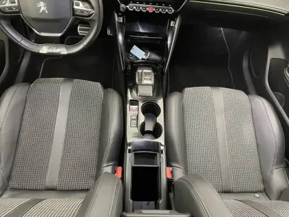 Photo 24 Peugeot 208  Electrique 50 kWh 136ch