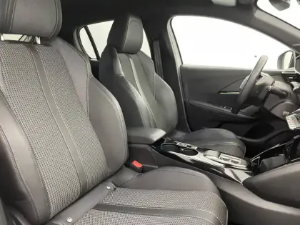 Photo 26 Peugeot 208  Electrique 50 kWh 136ch