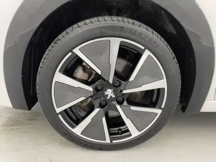 Photo 16 Peugeot 208  Electrique 50 kWh 136ch