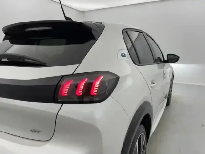 Photo 30 Peugeot 208  Electrique 50 kWh 136ch