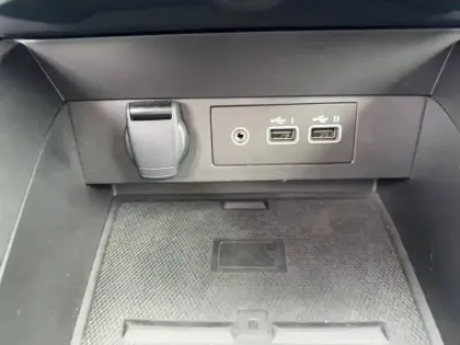 Photo 44 Renault Clio  Eco-G 100 GSR2