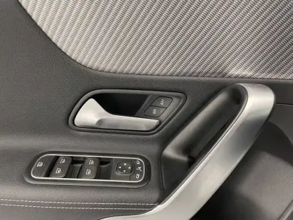 Photo 58 Mercedes Classe A  180 d 8G-DCT