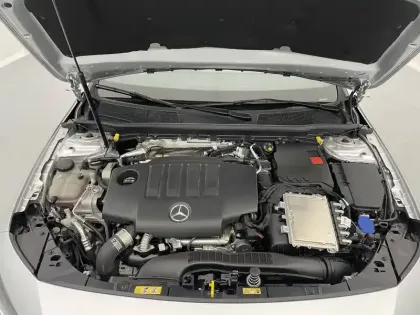 Photo 83 Mercedes Classe A  180 d 8G-DCT