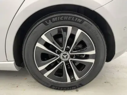 Photo 48 Mercedes Classe A  180 d 8G-DCT