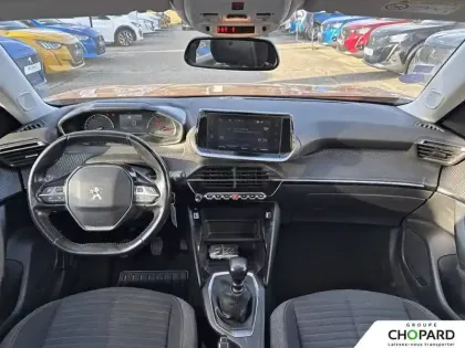 Photo 147 Peugeot 2008  PureTech 100 S&S BVM6