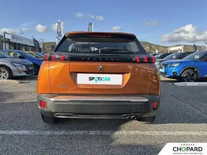 Photo 142 Peugeot 2008  PureTech 100 S&S BVM6