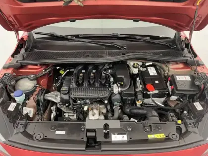 Photo 84 Peugeot 208  PureTech 75 S&S BVM5