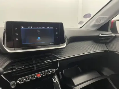 Photo 59 Peugeot 208  PureTech 75 S&S BVM5