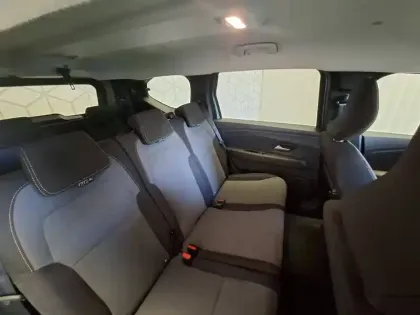 Photo 29 Dacia Jogger  Hybrid 140 7 places GSR2