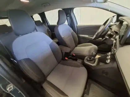 Photo 10 Dacia Jogger  Hybrid 140 7 places GSR2