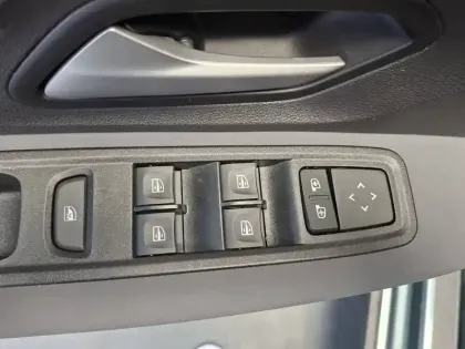 Photo 17 Dacia Jogger  Hybrid 140 7 places GSR2