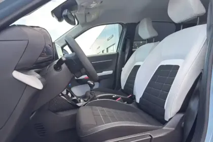 Photo 24 Citroën C3 Gén. IV Ph1 MAX 5