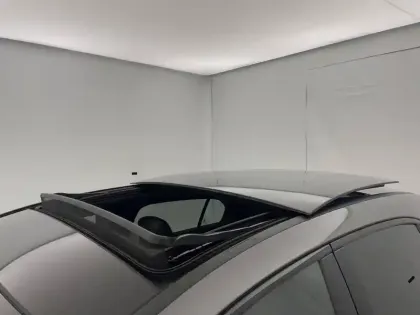 Photo 99 Mercedes Classe A  200 7G-DCT