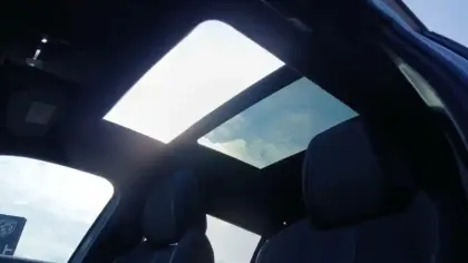 Photo 68 Peugeot 2008  Hybrid 136 e-DCS6