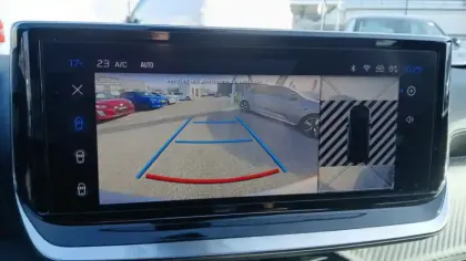 Photo 109 Peugeot 2008  Hybrid 136 e-DCS6