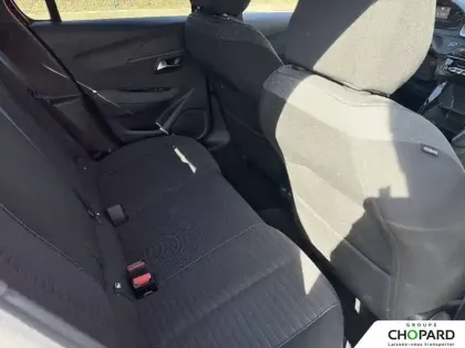 Photo 19 Peugeot 208  Electrique 50 kWh 136ch