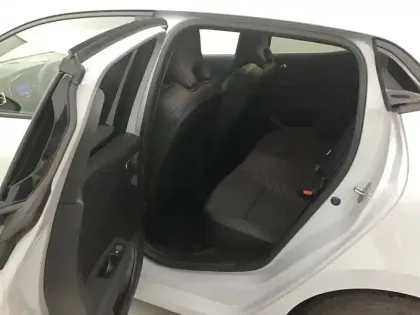 Photo 14 Renault Clio  E-Tech full hybrid 145 ch GSR2