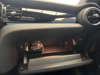 Photo 26 Mini Mini Hatch 3 Portes Cooper 136 ch DKG7